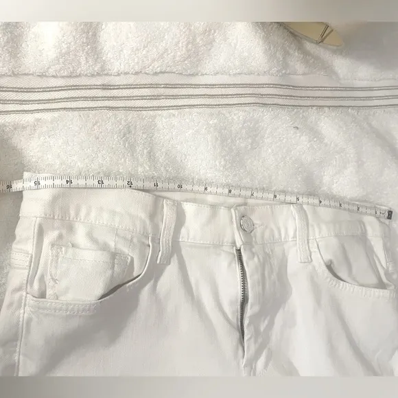 7 for all Mankind Flare Vintage White Wide Leg Sz 28 EUC