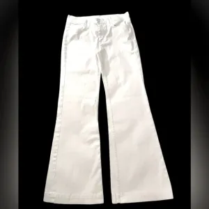 7 for all Mankind Flare Vintage White Wide Leg Sz 28 EUC