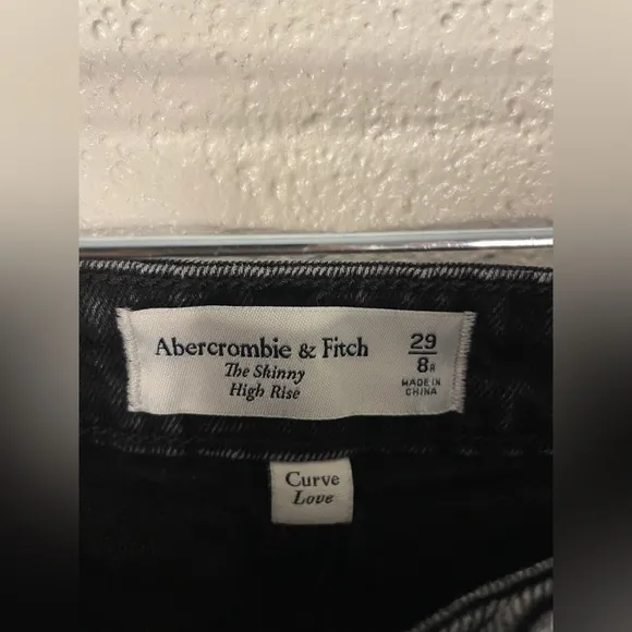 Abercrombie &amp; Fitch The Skinny High Rise Curve Love Split Hem Jeans 29/8 Regular