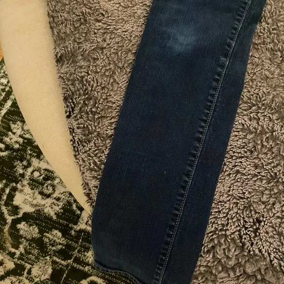 ABERCROMBIE &amp; FITCH Women’s Mid Rise Super Skinny Jeans