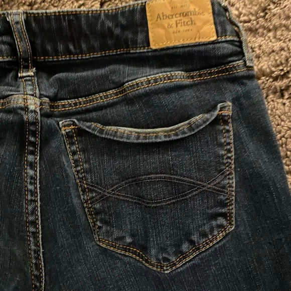ABERCROMBIE &amp; FITCH Women’s Mid Rise Super Skinny Jeans