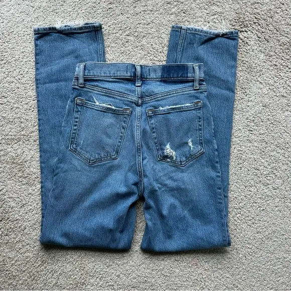 ABERCROMBIE AND FITCH THE 90s STRAIGHT ULTRA HIGH RISE JEANS
