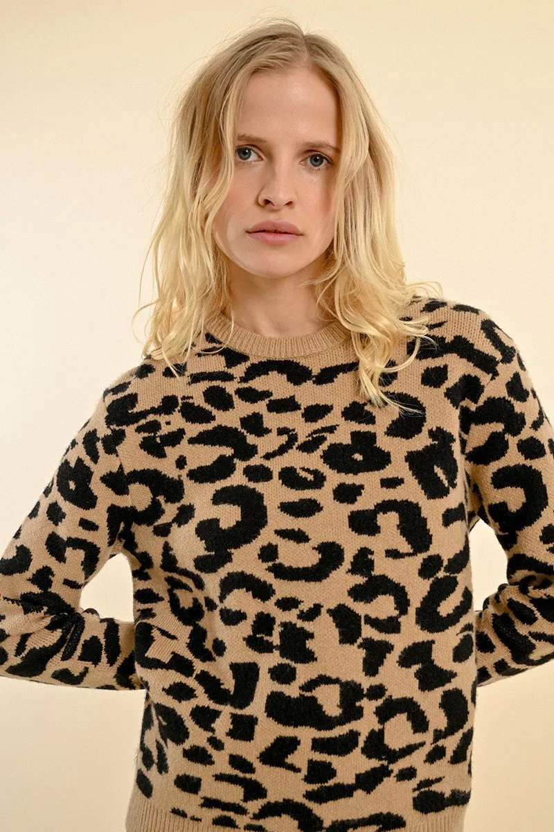 ANIMAL PATTERN SWEATER