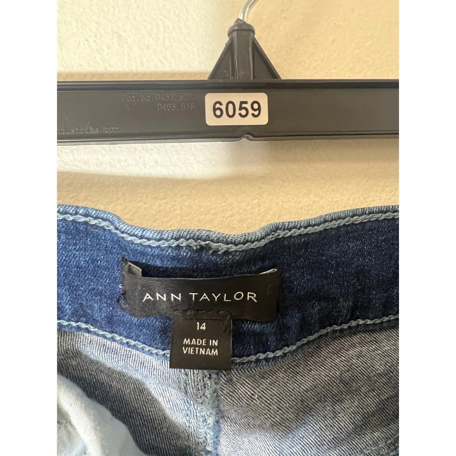 Ann Taylor Blue Straight Leg Blue Jeans Sz 14