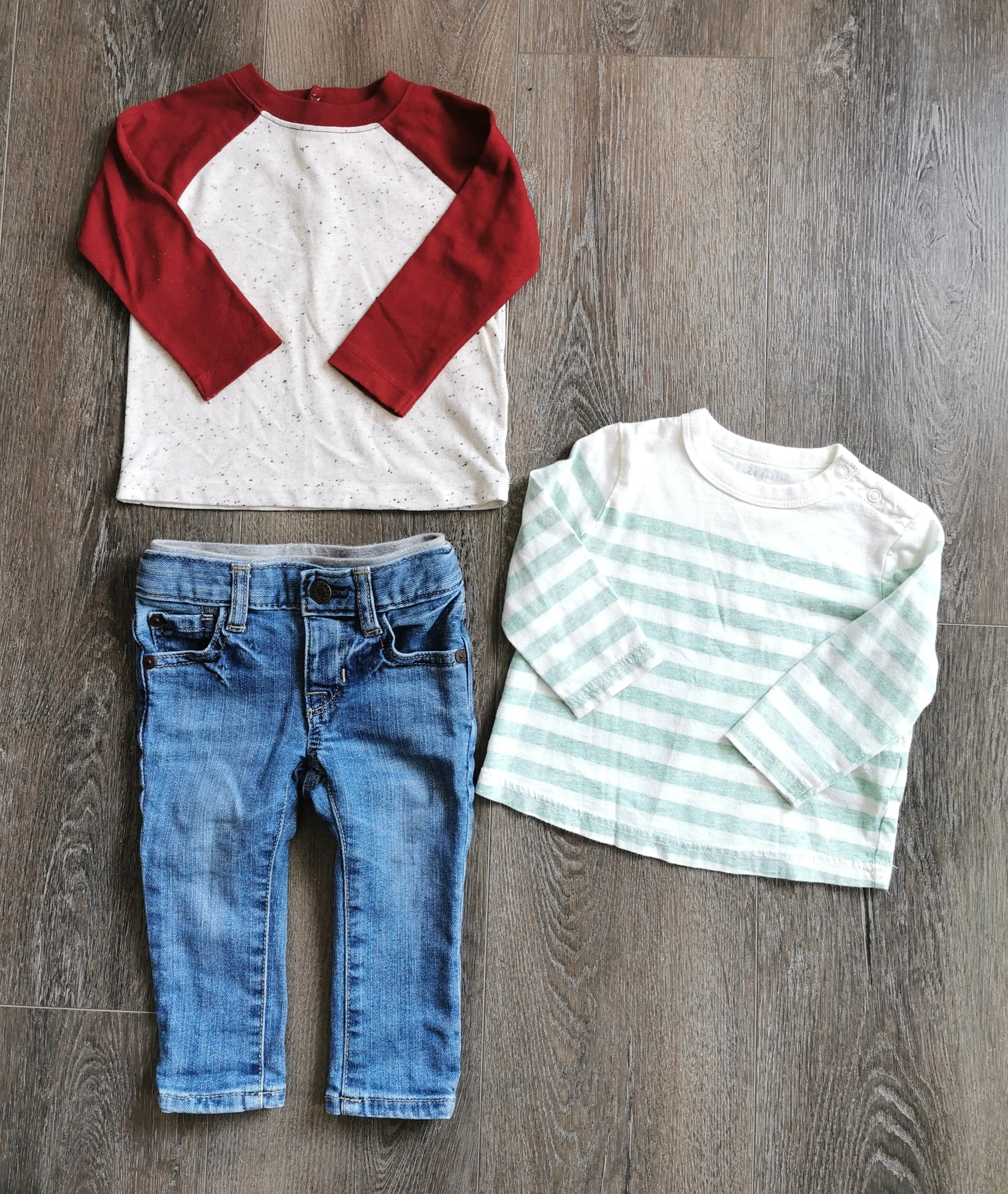 BABY BOY SIZE 6/12 MONTHS - Baby GAP & JOE FRESH, 3 Piece Mix N Match Outfit VGUC B7