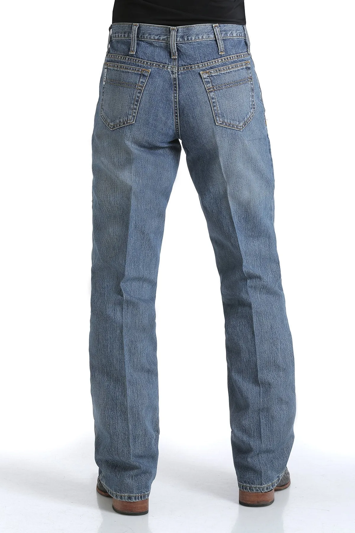 Cinch Men's White Label Relaxed Fit Medium Wash Jeans