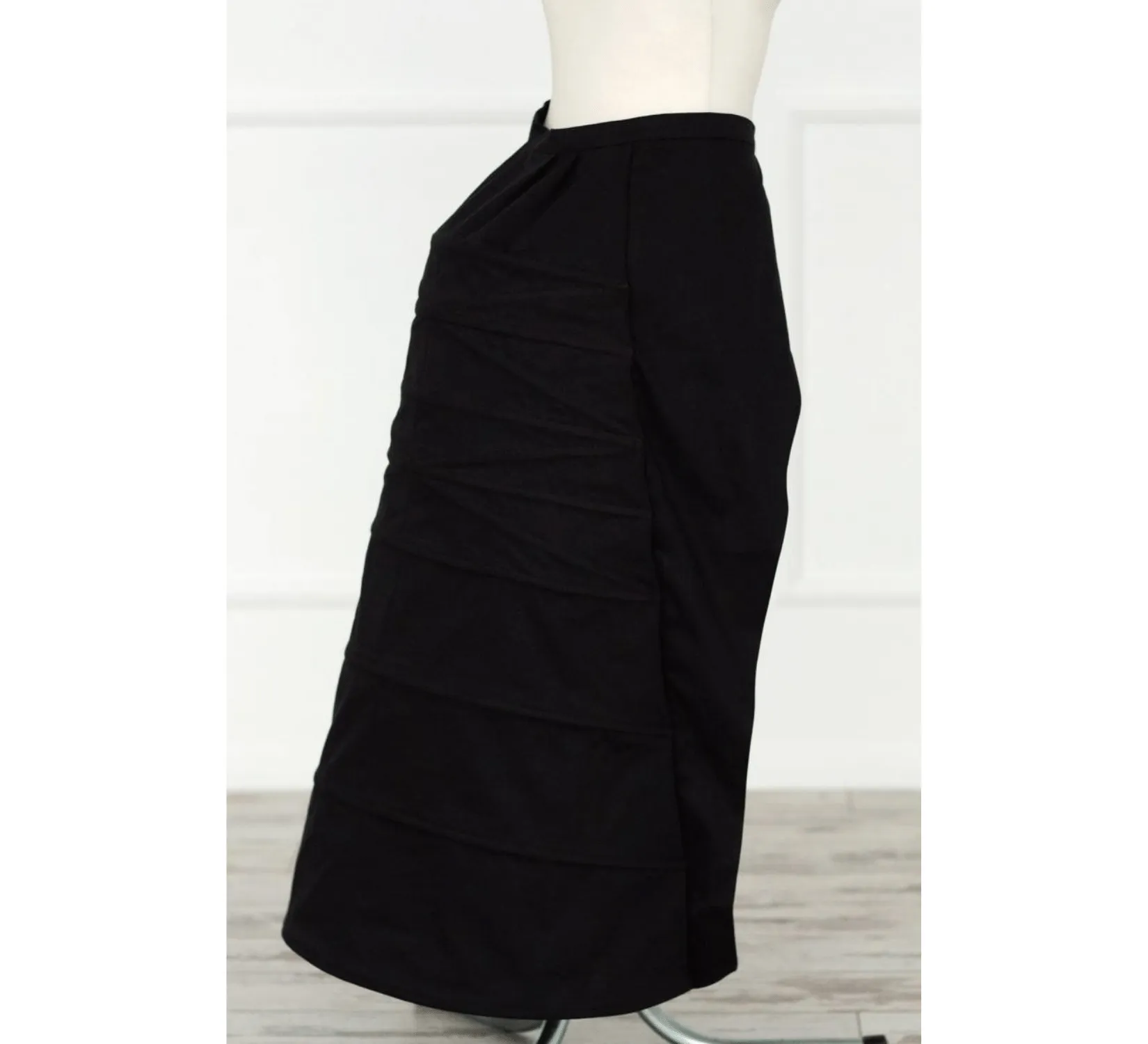 Crinoline hoop back long bustle cage