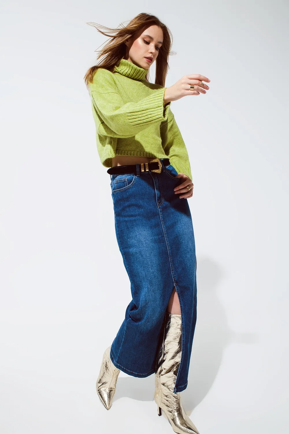 Cropped Chunky Knit Sweater With Turtle Neck in Green