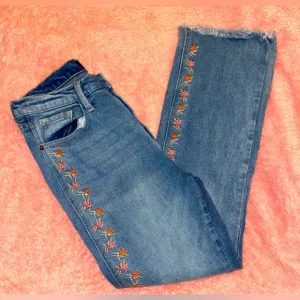 DAVID BITTON BUFFALO HIGH RISE STRAIGHT COMFORT STRECH FLORAL JEANS SIZE 29