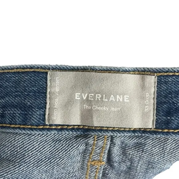 Everlane Women’s The Cheeky Distressed Crop Jean in Medium Wash Size 33