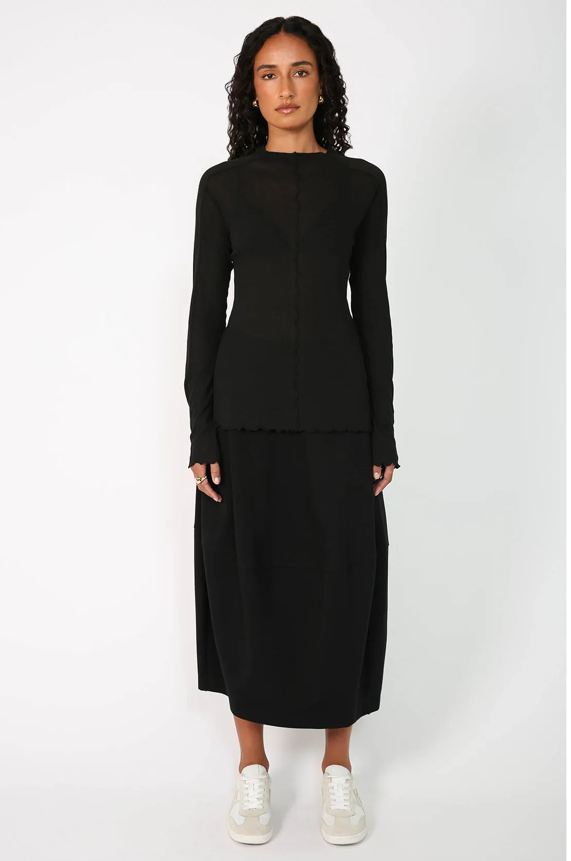 form top / black