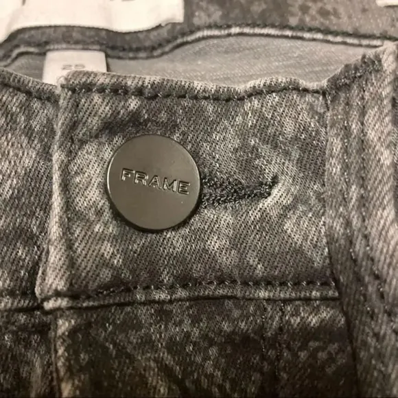 FRAME Le Skinny de Jeanne Python Print Jeans Gray XS Size 25 Snake