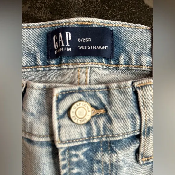GAP| High Rise 90s Straight Leg Jeans