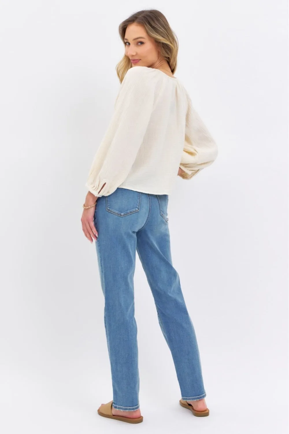 Gia High Waist Straight Jeans – Medium Wash, Judy Blue