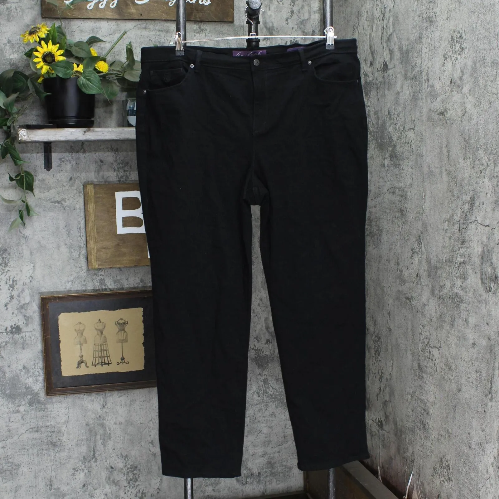 Gloria Vanderbilt Womens Plus Size Amanda Straight Leg Jeans Black 18W