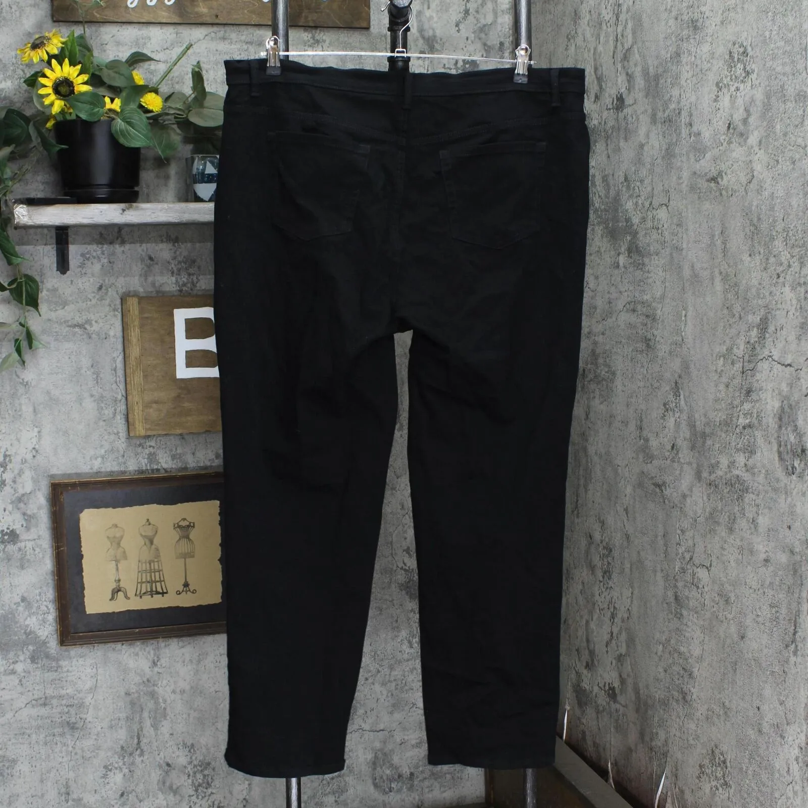 Gloria Vanderbilt Womens Plus Size Amanda Straight Leg Jeans Black 18W