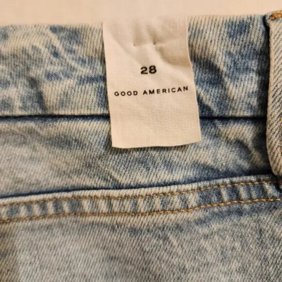 Good American &quot;Good Boy&quot; Stonewashed Straight Leg Jeans - 28