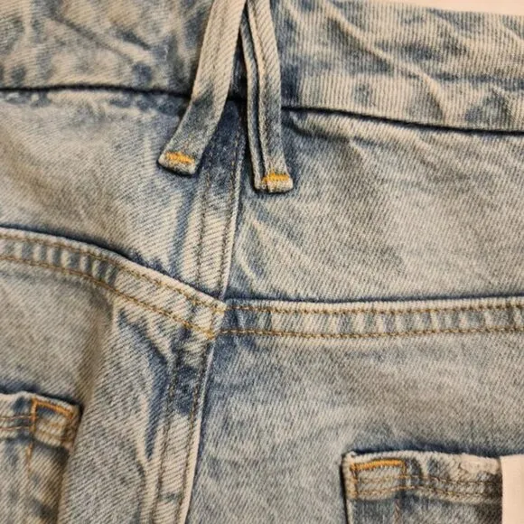 Good American &quot;Good Boy&quot; Stonewashed Straight Leg Jeans - 28