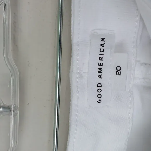 Good American Good Petite Straight Jeans size 20 petite