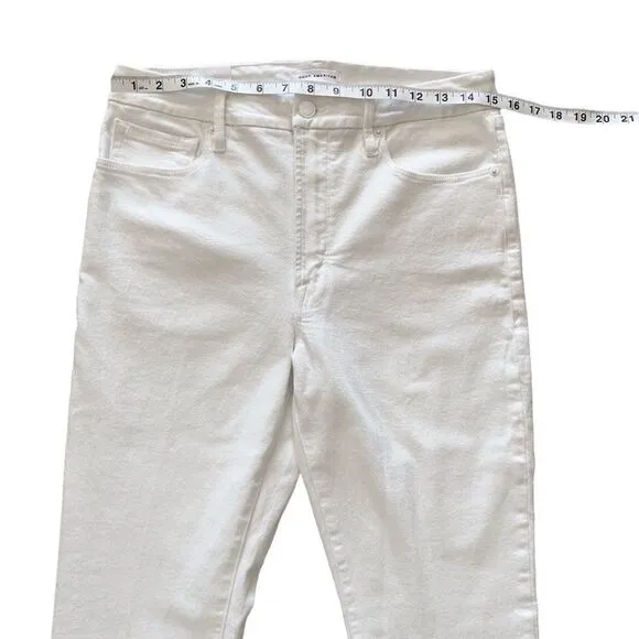GOOD AMERICAN Good Straight White Jeans!