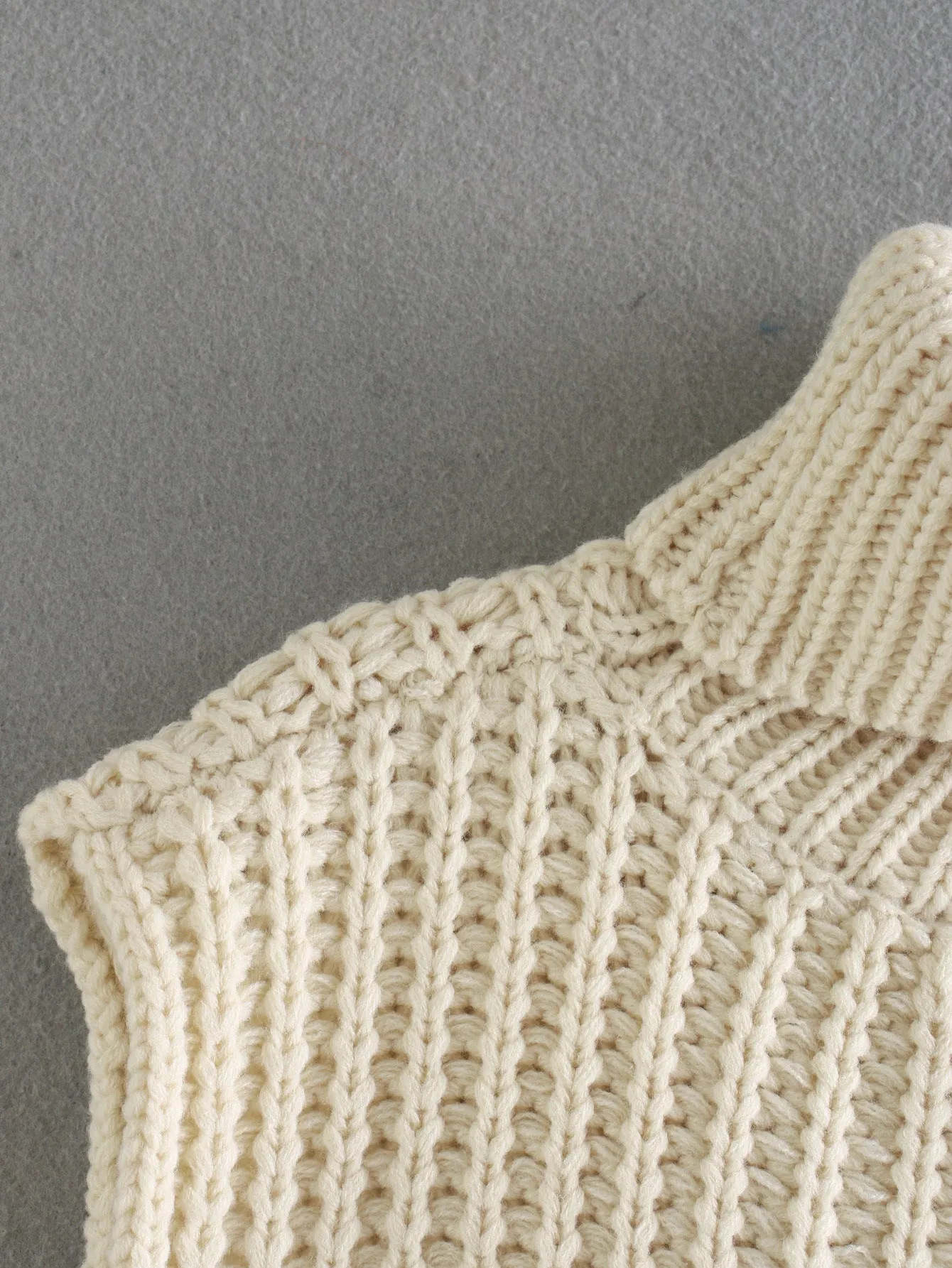 High Heap Collar Knit Vest Sweaters Black