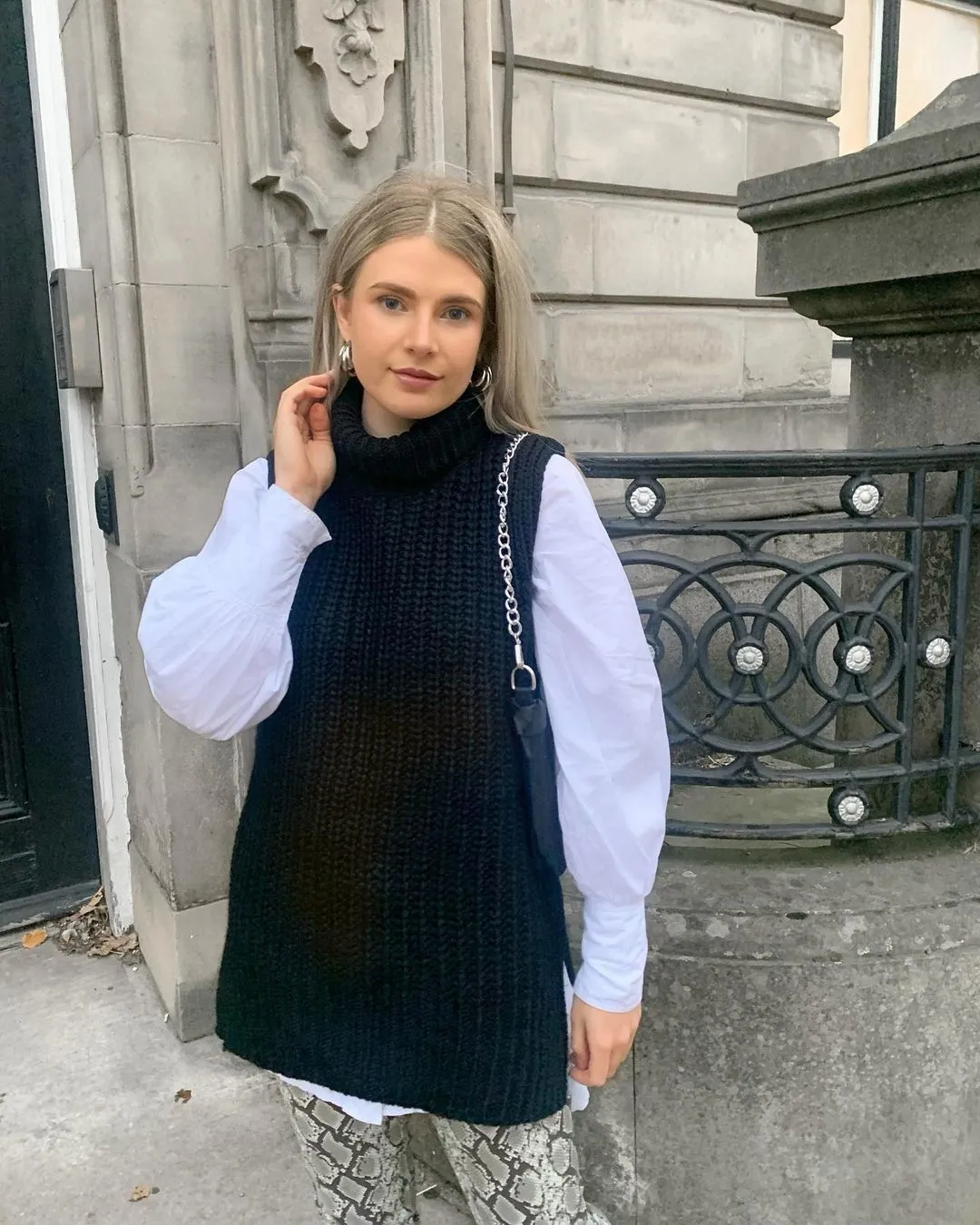 High Heap Collar Knit Vest Sweaters Black