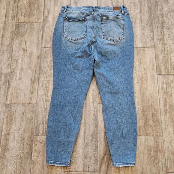 Judy Blue Jeans Womens Size 20W Skinny Fit Light Wash Denim Stretch Ankle