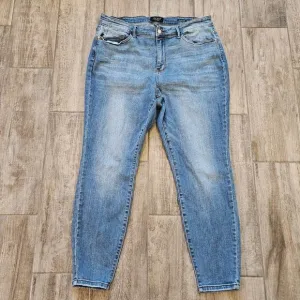Judy Blue Jeans Womens Size 20W Skinny Fit Light Wash Denim Stretch Ankle