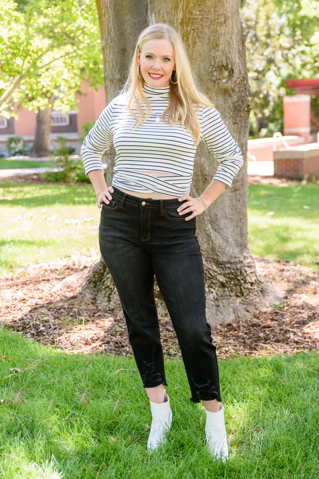 JUDY BLUE Kelbie Destroyed Hem Crop Jeans