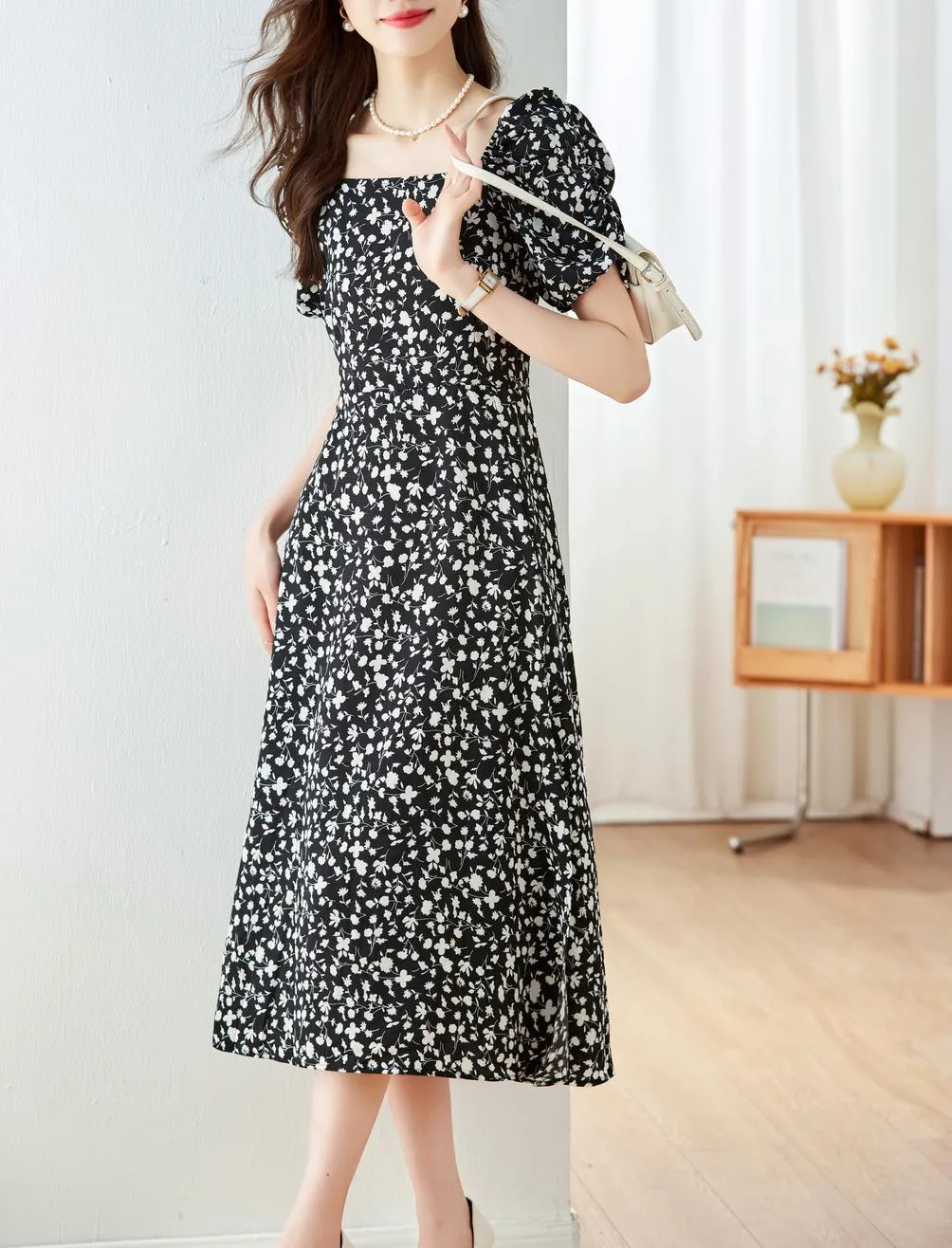 Knee-Length French Style Mid Floral Dress