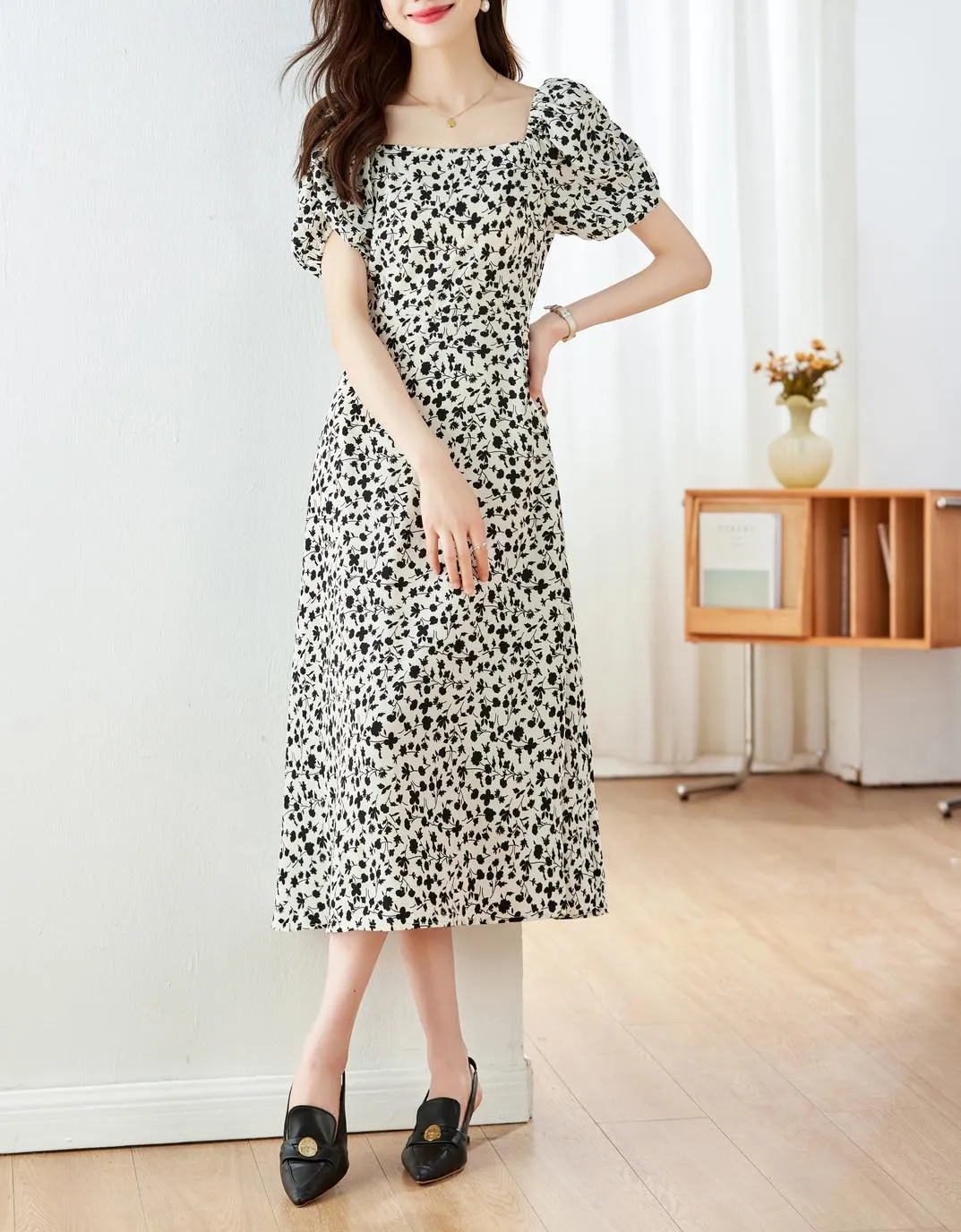 Knee-Length French Style Mid Floral Dress