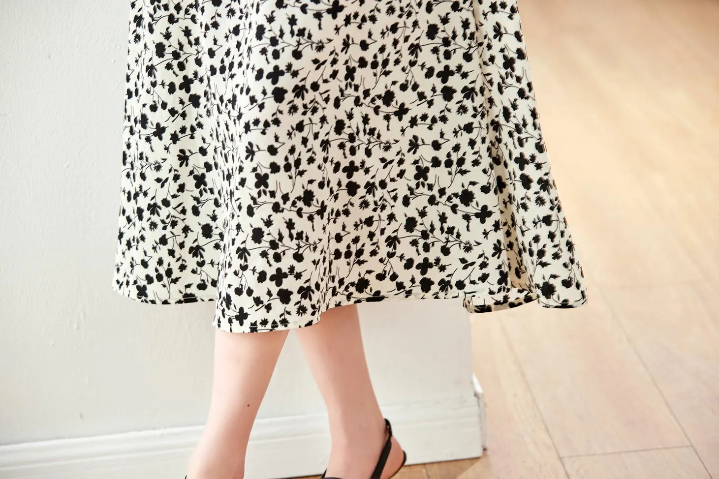 Knee-Length French Style Mid Floral Dress