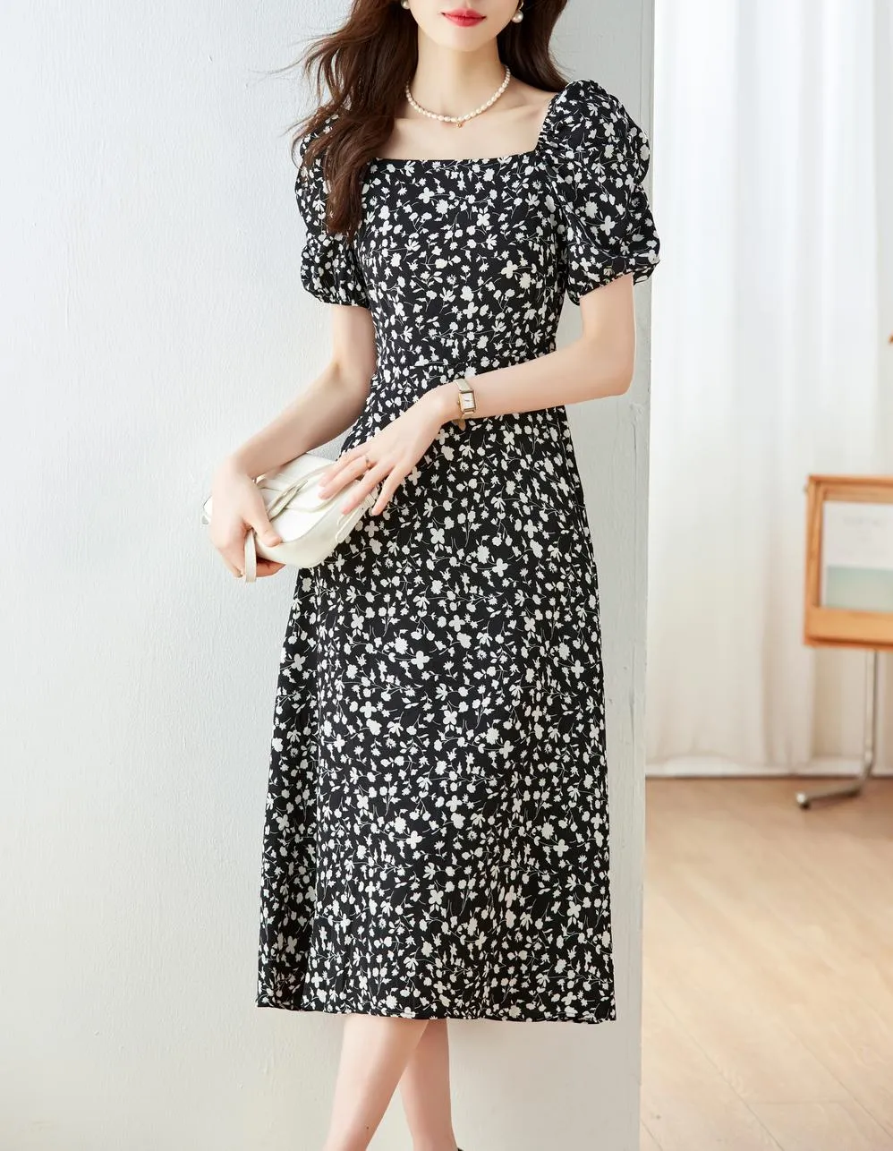Knee-Length French Style Mid Floral Dress