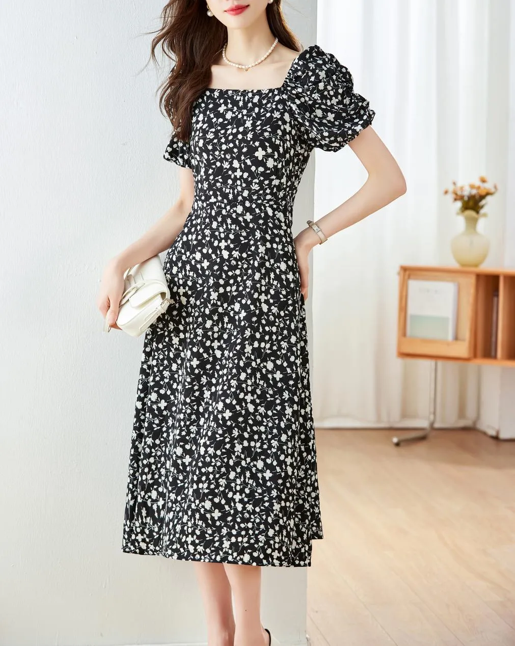 Knee-Length French Style Mid Floral Dress