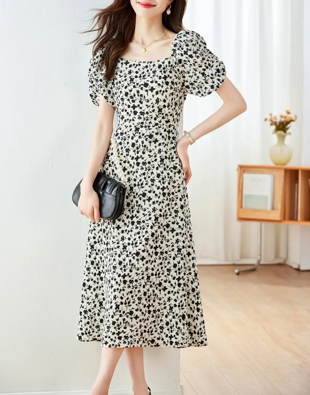 Knee-Length French Style Mid Floral Dress