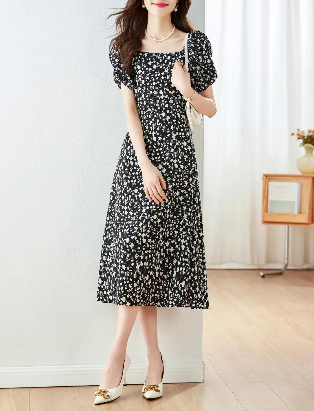 Knee-Length French Style Mid Floral Dress