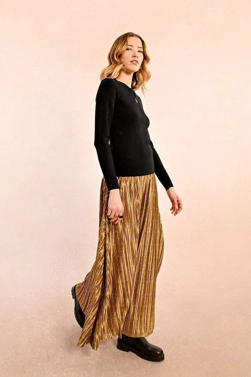 KNITTED SWEATER, FANCY NECKLINE