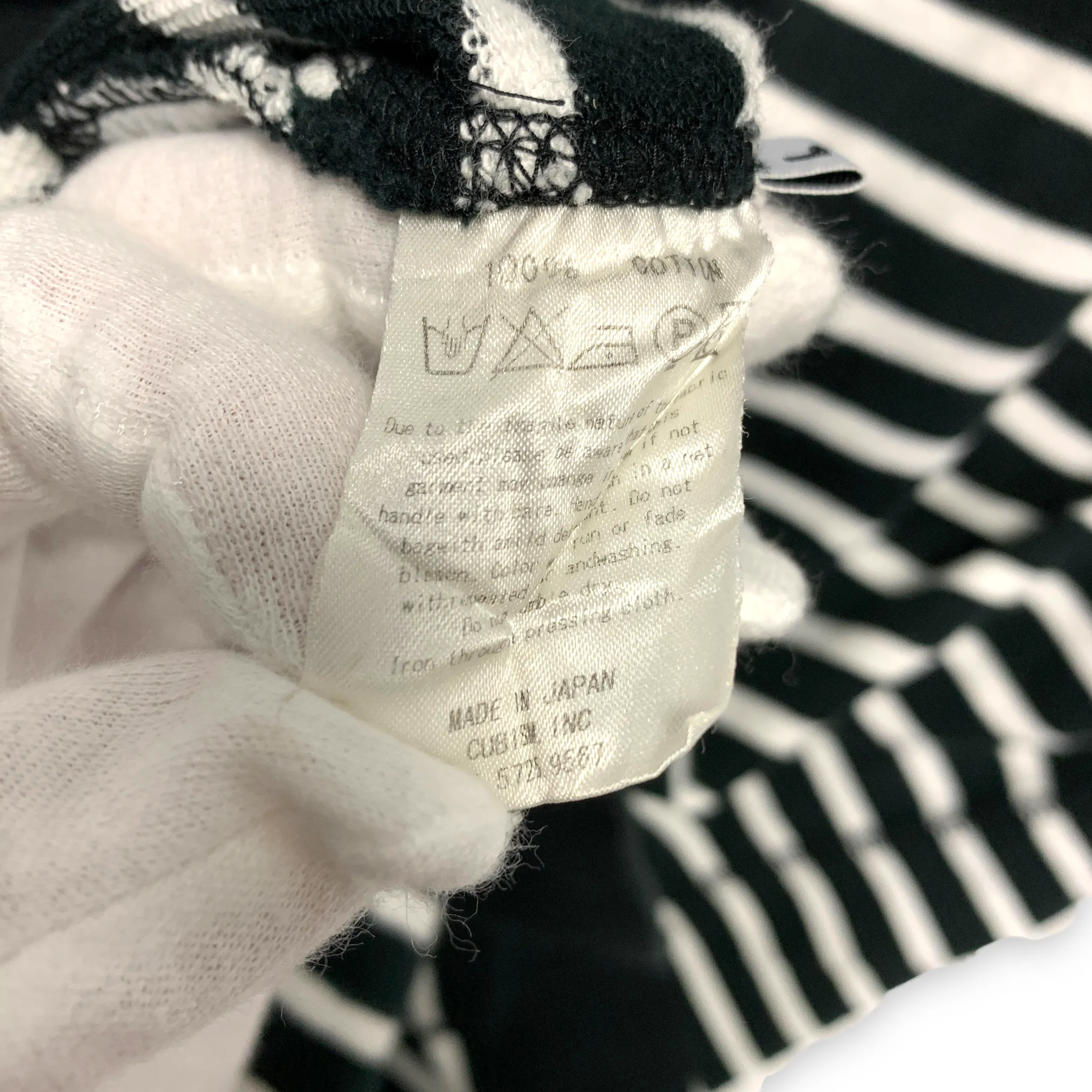[L] Visvim Border Stripe Hoodie FZ Black White