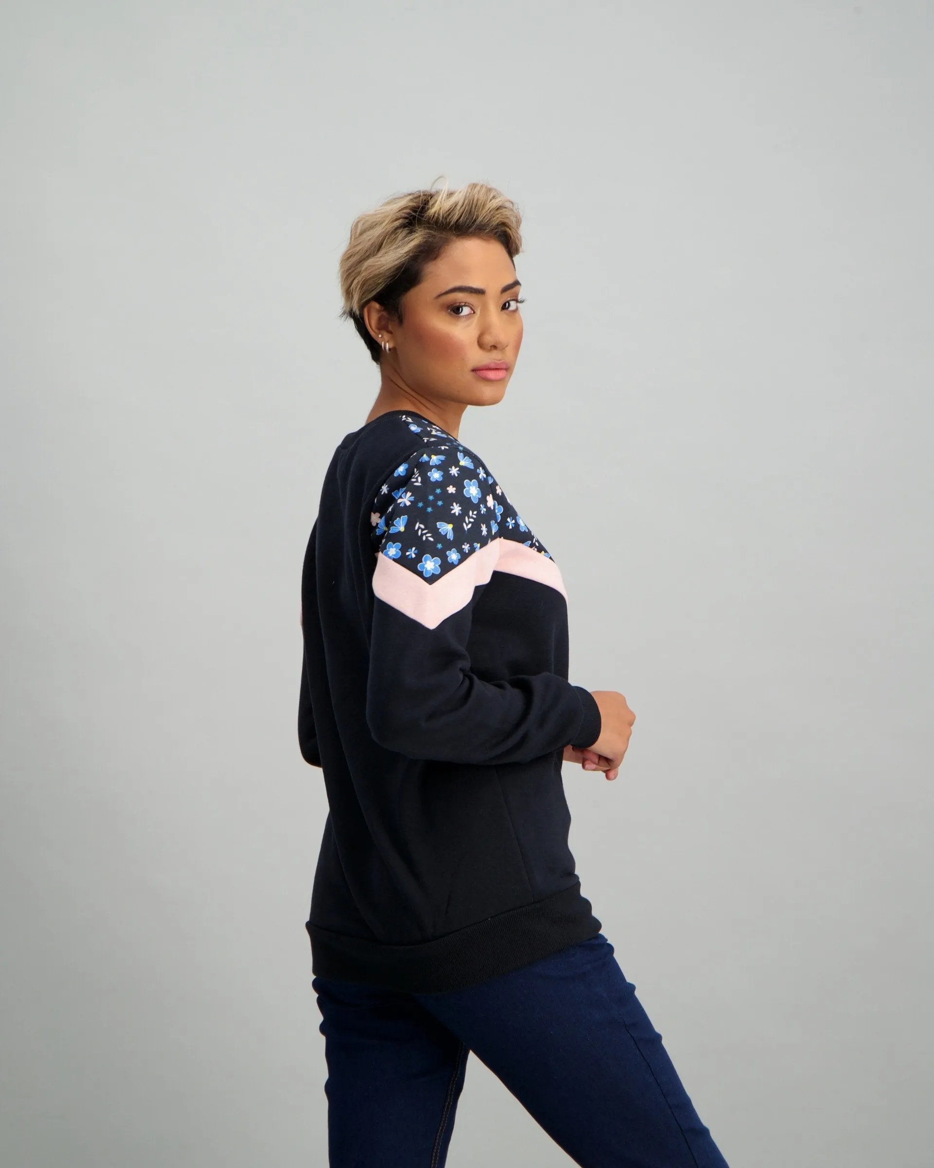 Ladies Long Sleeve Trim Print Top - Black/Light Pink