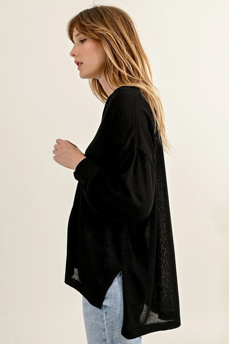 LARGE V-NECK SWEATER