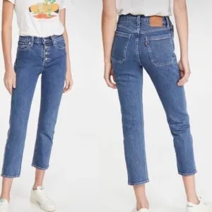 Levi's Wedgie Straight Button Fly Jeans Size 29