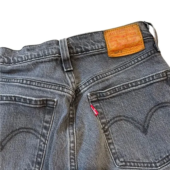 Levi’s Women’s 501 Skinny Straight Jeans | Charcoal Grey Wash | Size 25