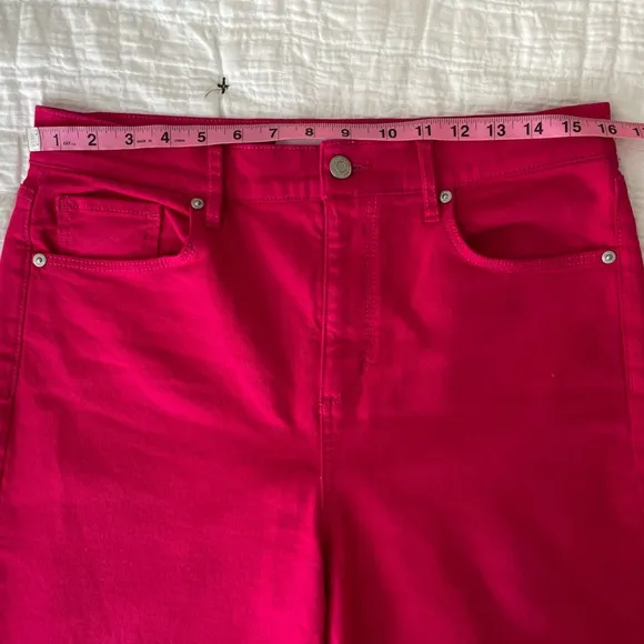 LOFT High Rise Wide Leg Jeans in Magenta Dark Pink Size 6/28