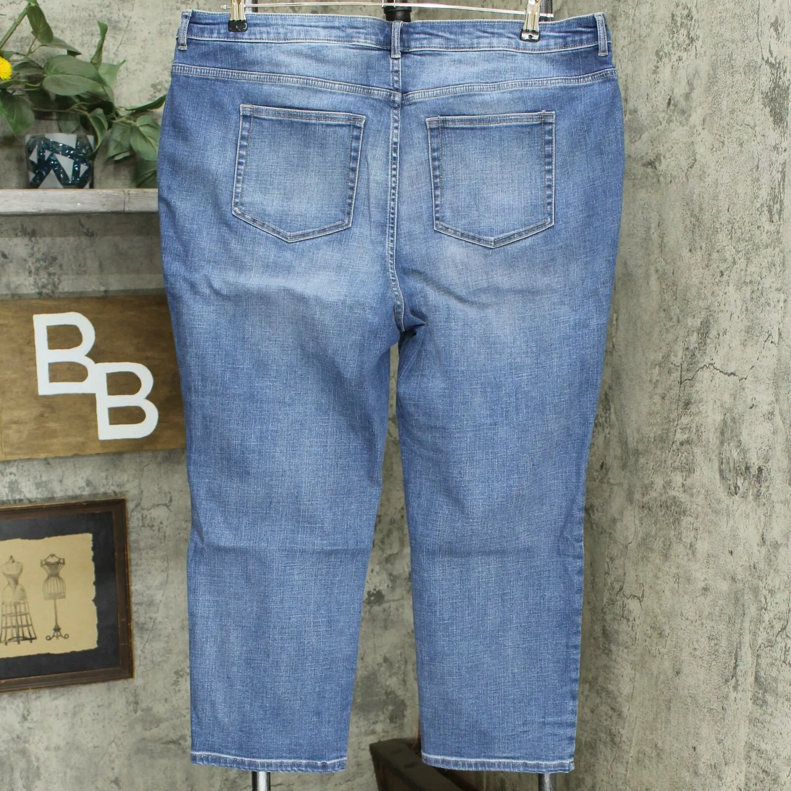LOGO by Lori Goldstein Plus Size Crosshatch Crop Straight Leg Jeans