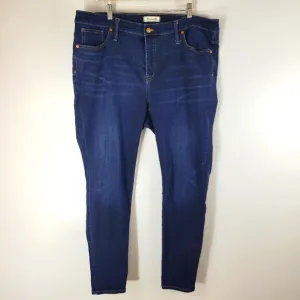 MADEWELL 9&quot; Mid-Rise Skinny Jeans in Larkspur Wash: TENCEL Denim Edition