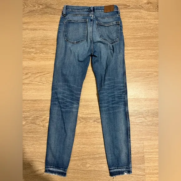 Madewell Women’s 9” Mid Rise Skinny Jeans in York Wash Size 28