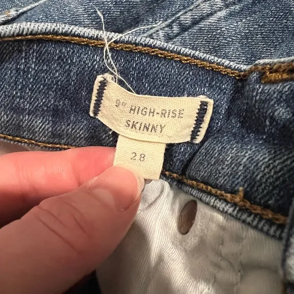 Madewell Women’s 9” Mid Rise Skinny Jeans in York Wash Size 28