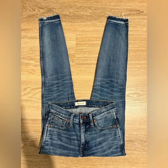 Madewell Women’s 9” Mid Rise Skinny Jeans in York Wash Size 28