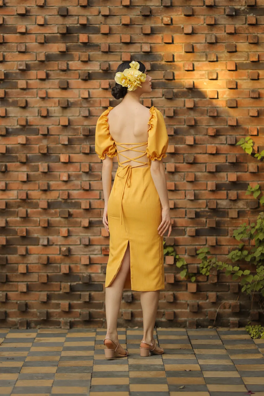 MARICRUZ Puff Sleeve Cross Tie Back Midi Dress (Yellow Chambray)