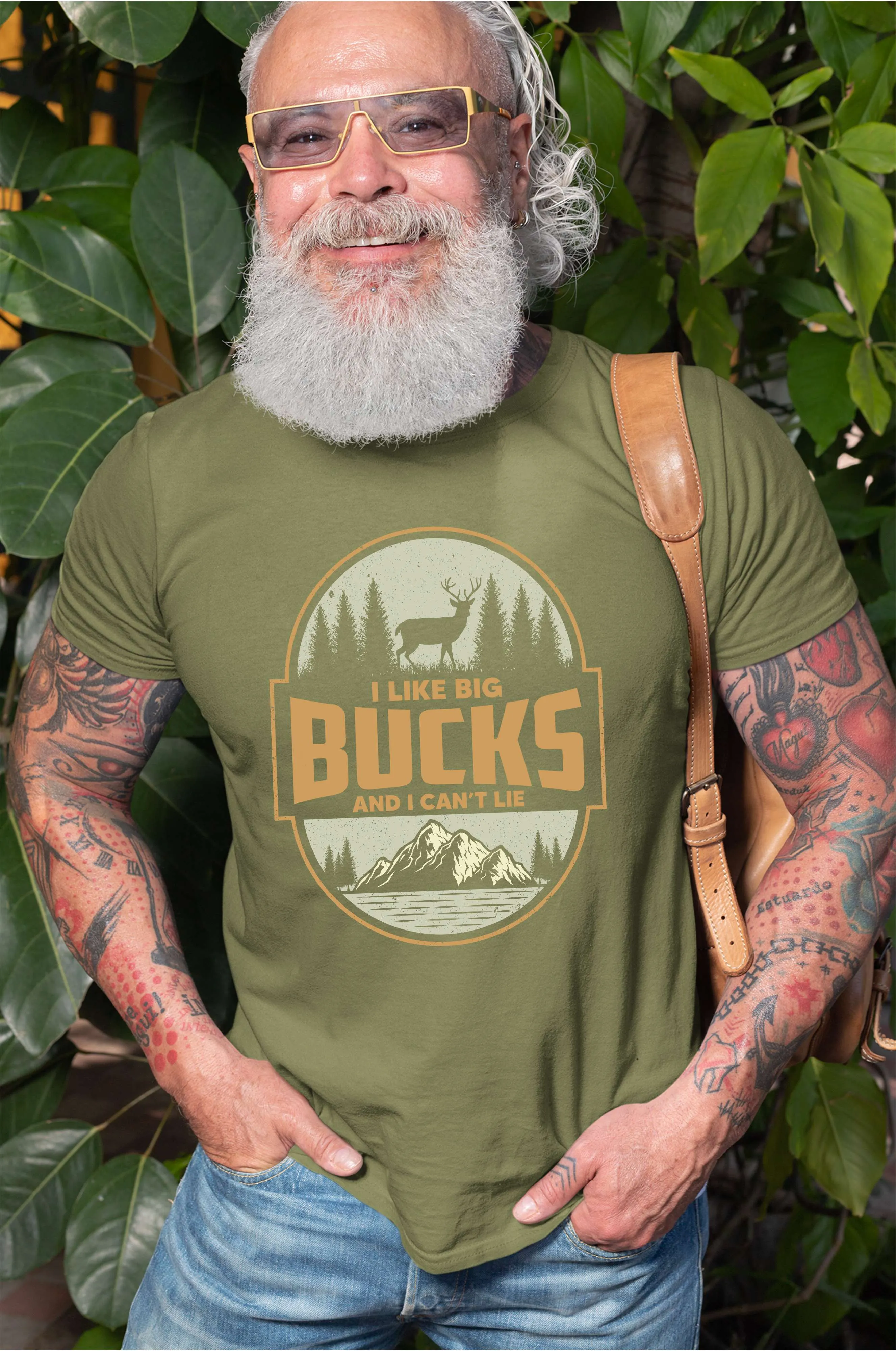 Men's Big Bucks T-shirt funny double meaning hunting father's day deer buck hunter gift tee